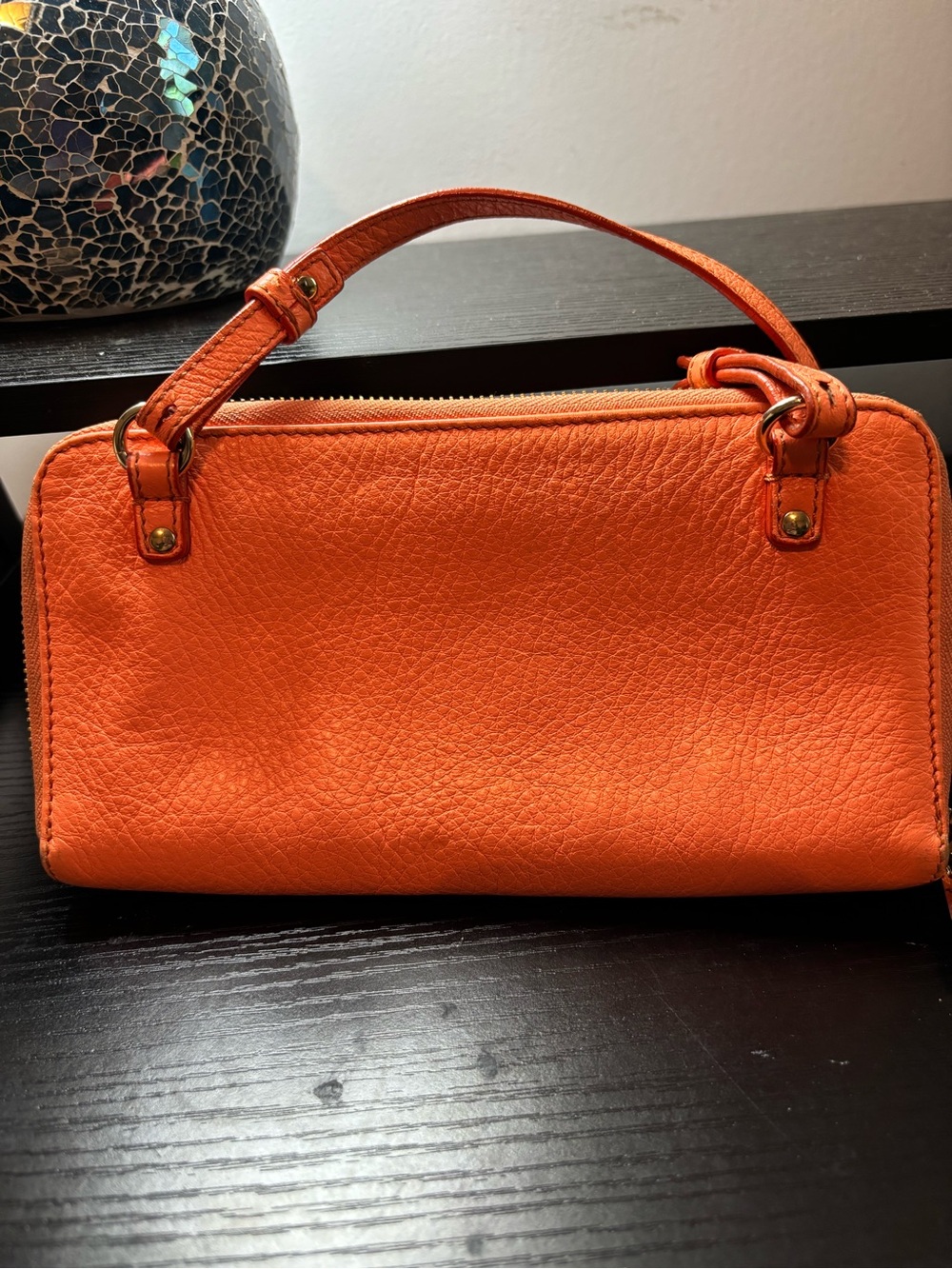 Authentic Chloé Lily Bow 2-Way Crossbody Bag – Vibrant Orange Pebbled Leather - Picture 3 of 12